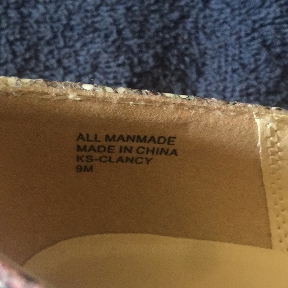 Karen Scott Multicolored Snakeskin Heels/Pumps 9 - Picture 7 of 7